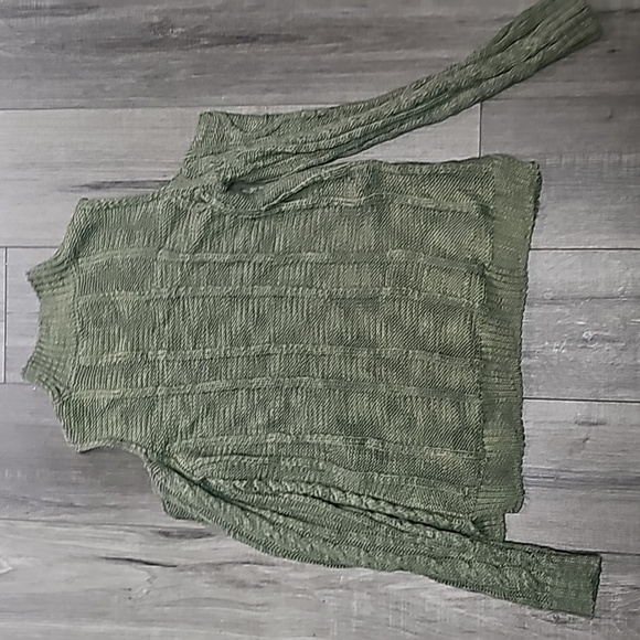 Shoulder Cut Sweater - Picture 3 of 3